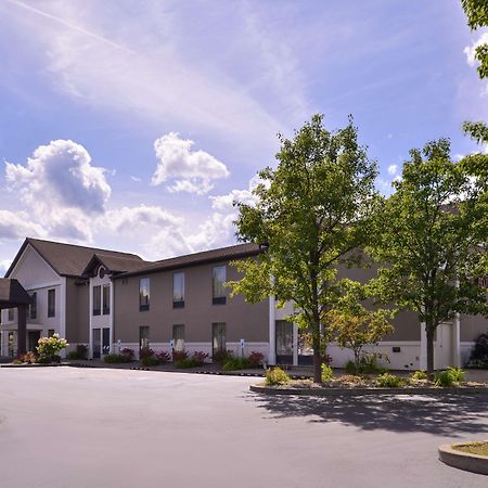 Best Western Plus University Inn Olean Bagian luar foto