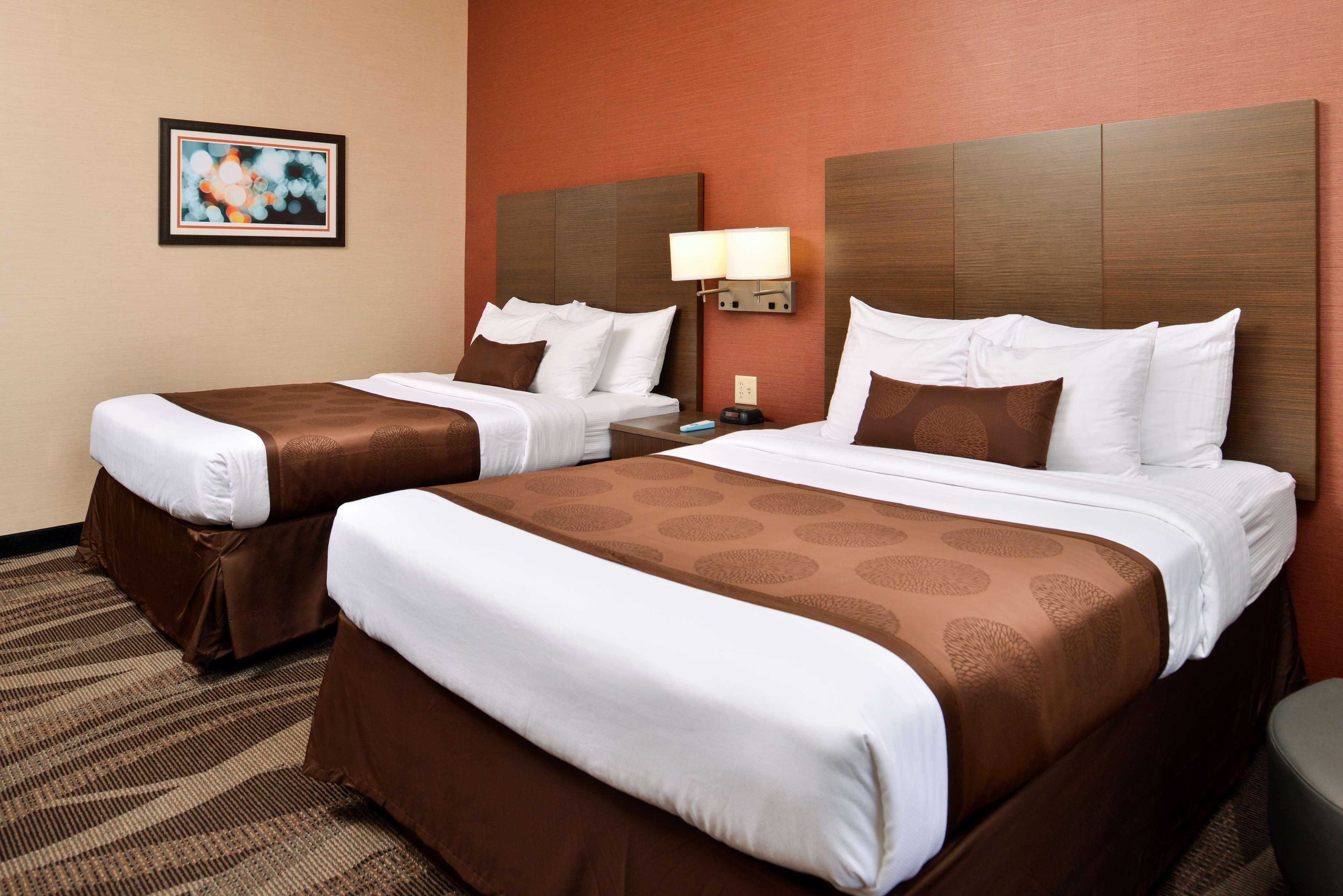Best Western Plus University Inn Olean Bagian luar foto