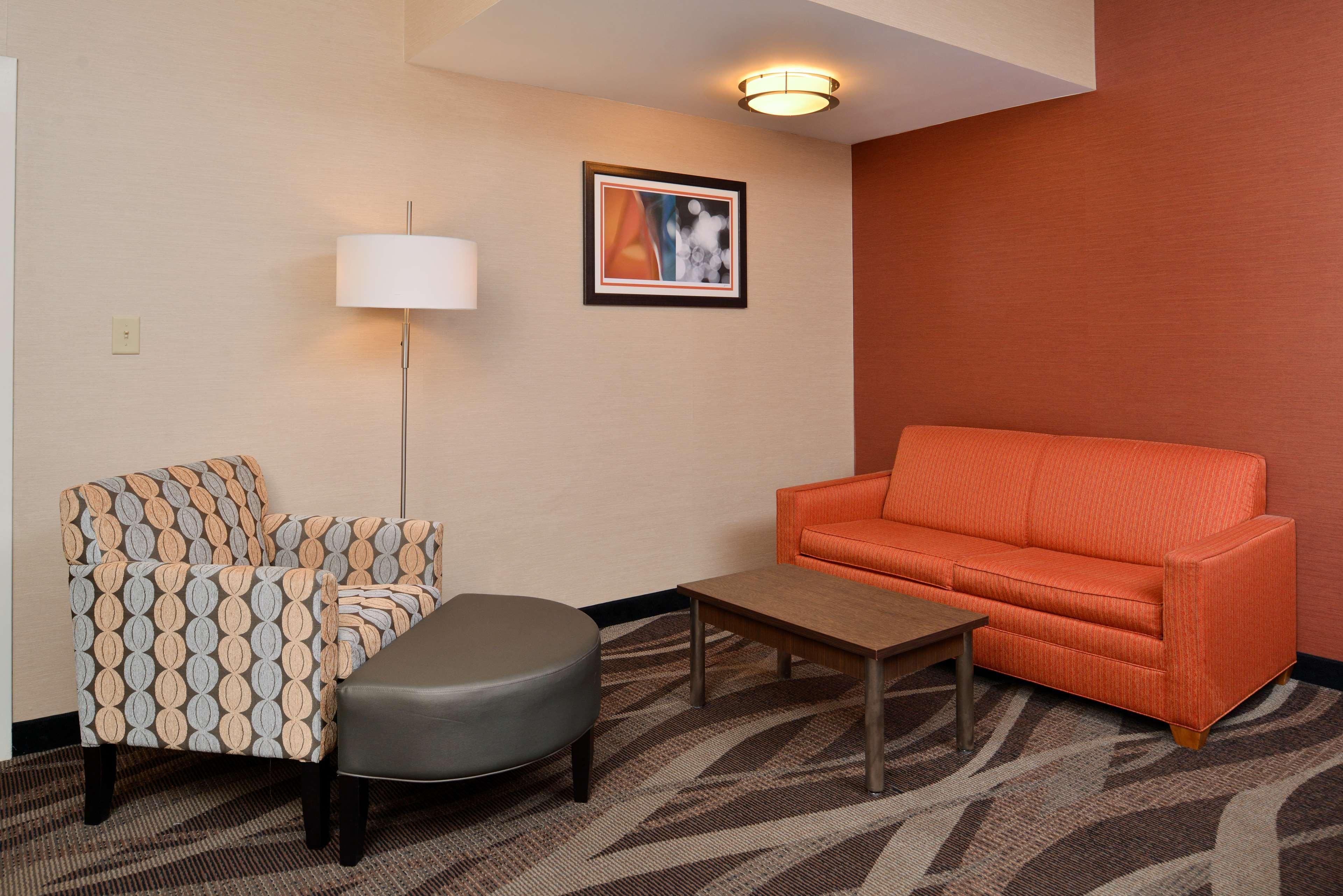 Best Western Plus University Inn Olean Bagian luar foto