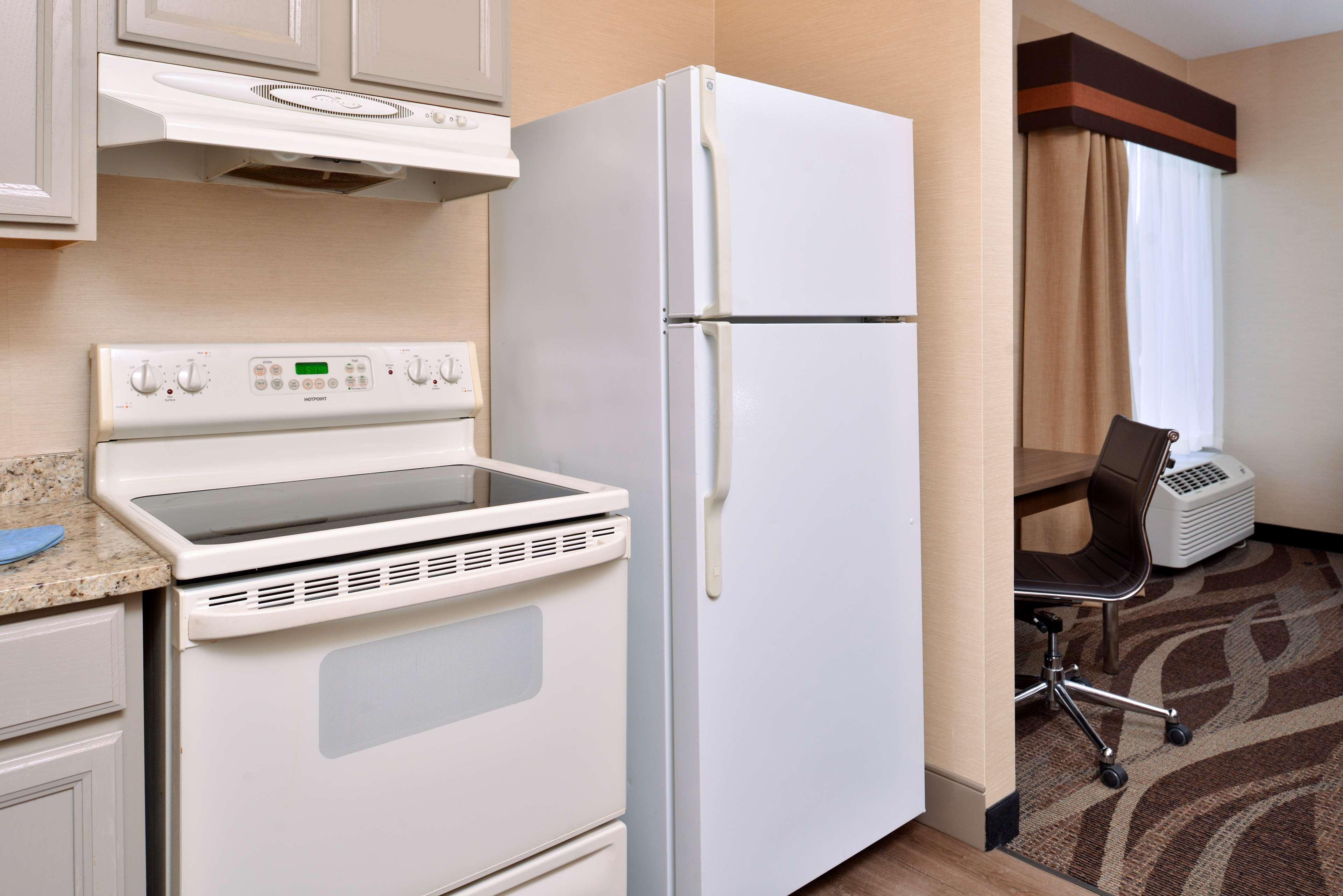 Best Western Plus University Inn Olean Bagian luar foto