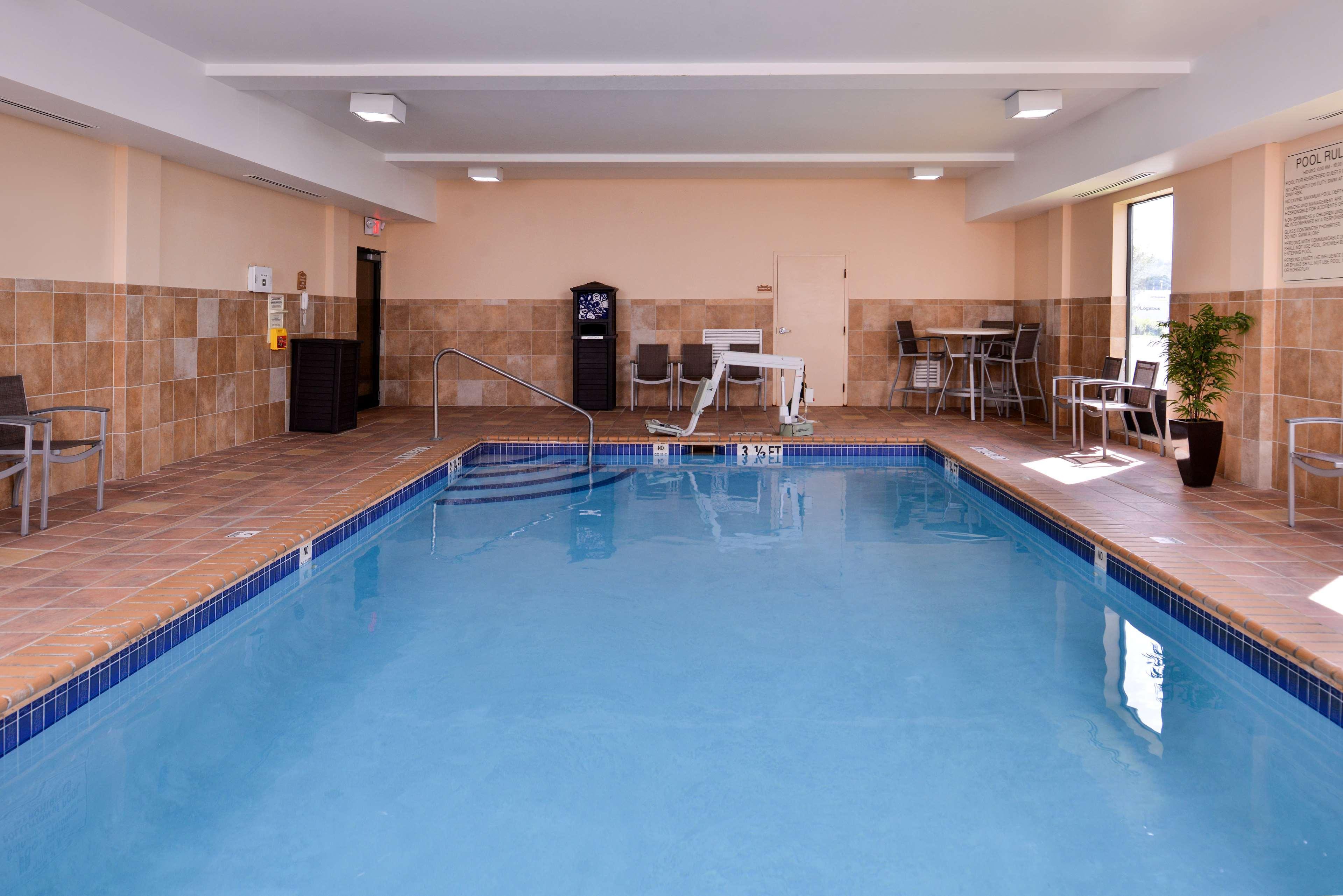 Best Western Plus University Inn Olean Bagian luar foto